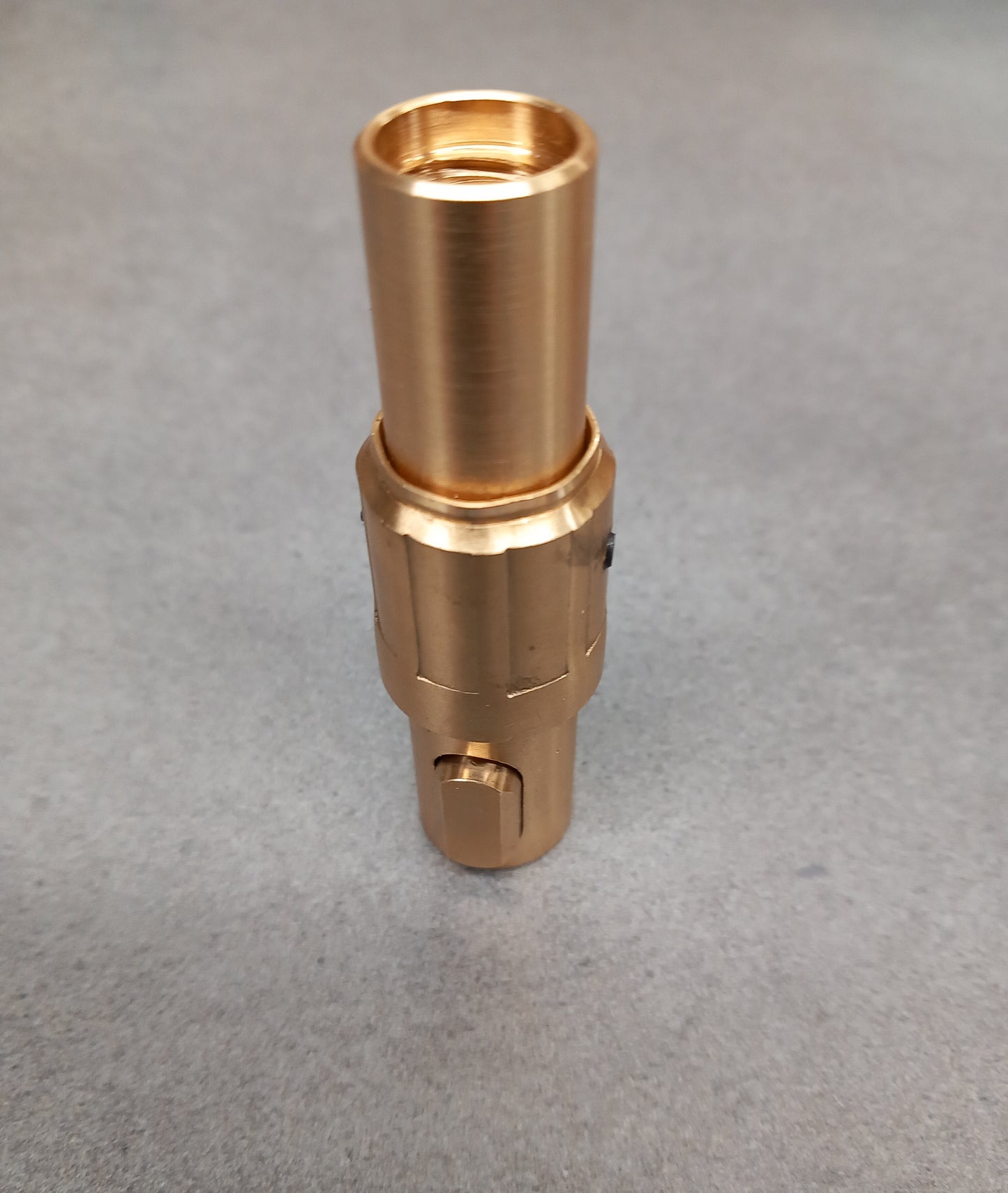 Big Button Lock Brush Adaptor Brass